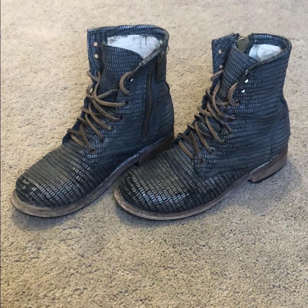 Freebird Manchester boots